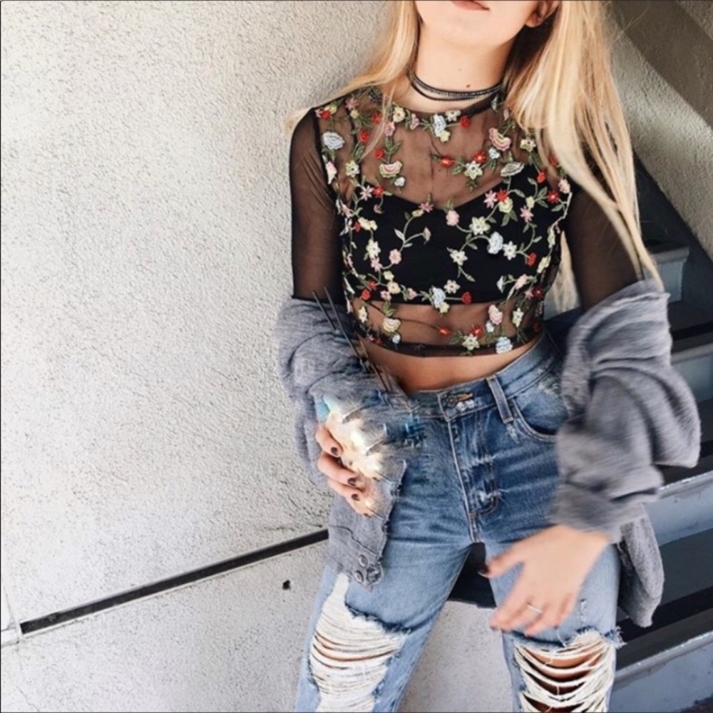 LF Dresscode Floral Mesh Crop Top - Picture 11 of 11